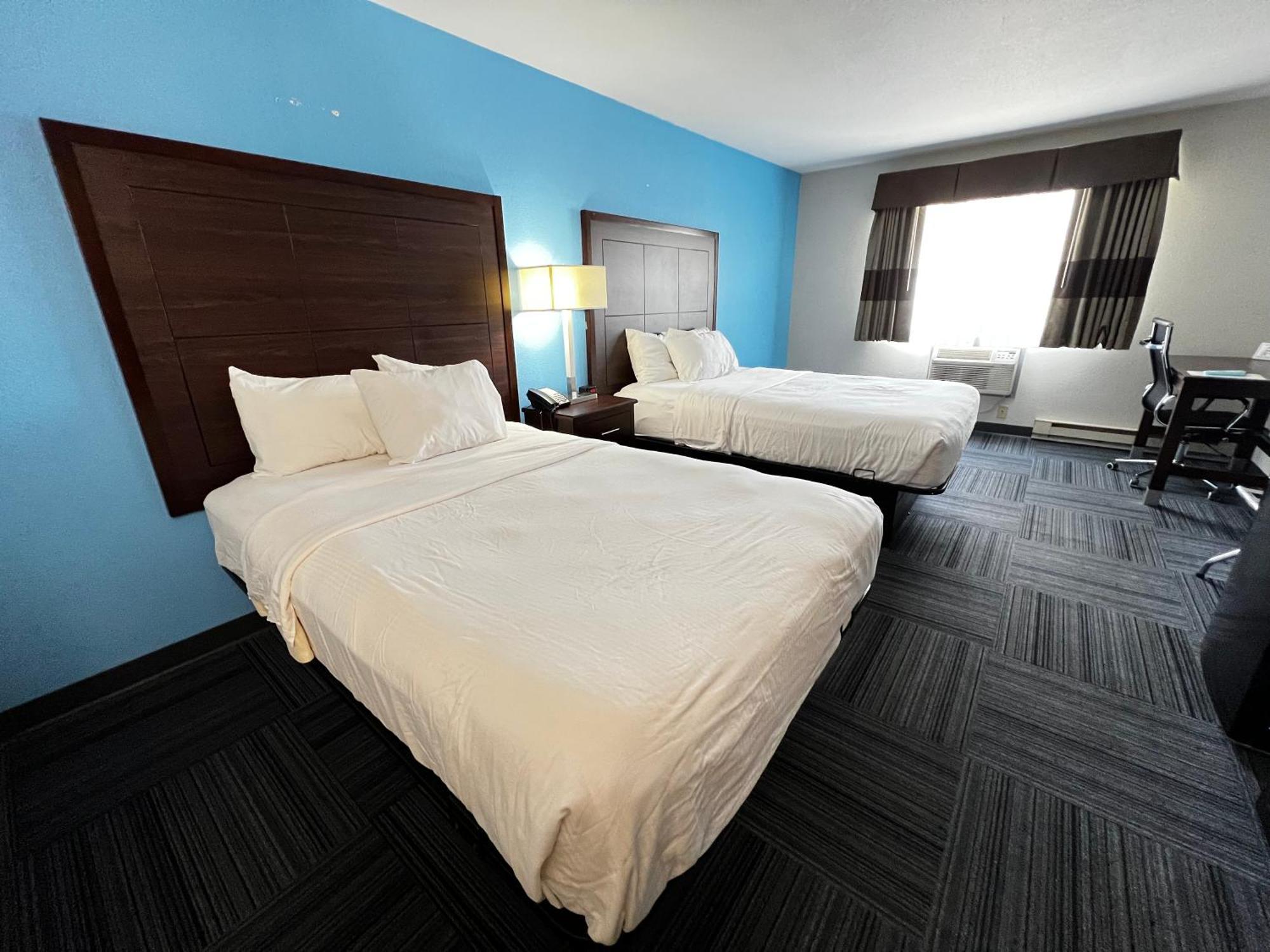Baymont By Wyndham Marinette Hotel Buitenkant foto